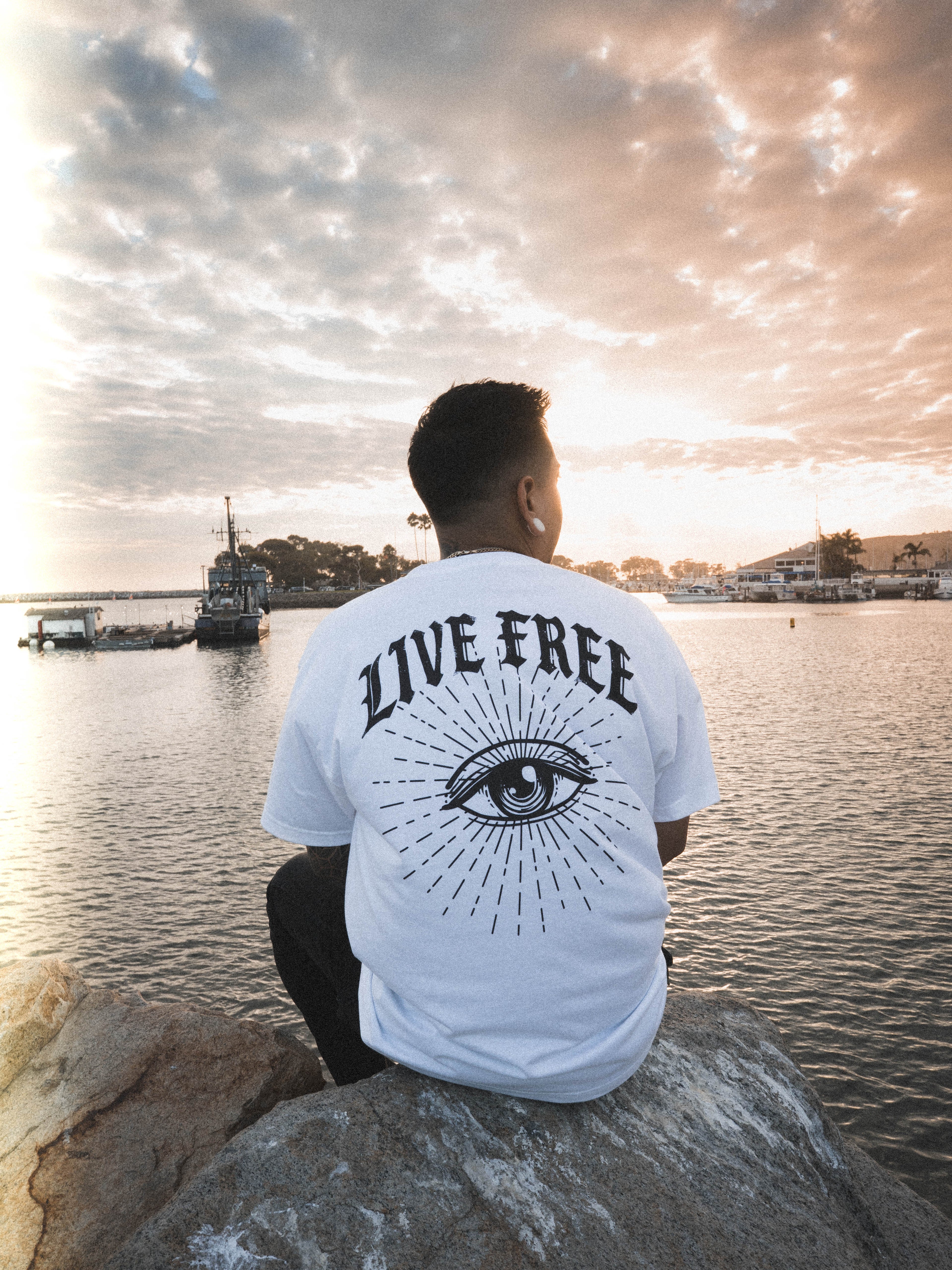 LIVE FREE EYE | WHITE